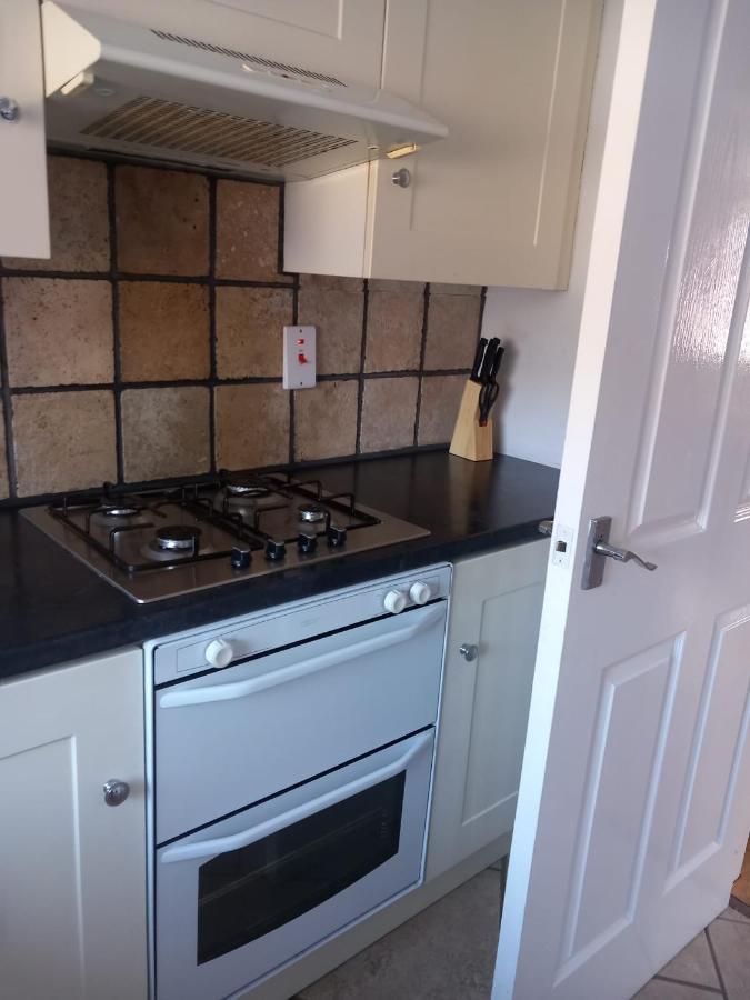 Penllech House - Huku Kwetu Notts - 3 Bedroom Spacious Lovely And Cosy With A Free Parking- Affordable And Suitable To Group Business Travellers Ноттингем Экстерьер фото