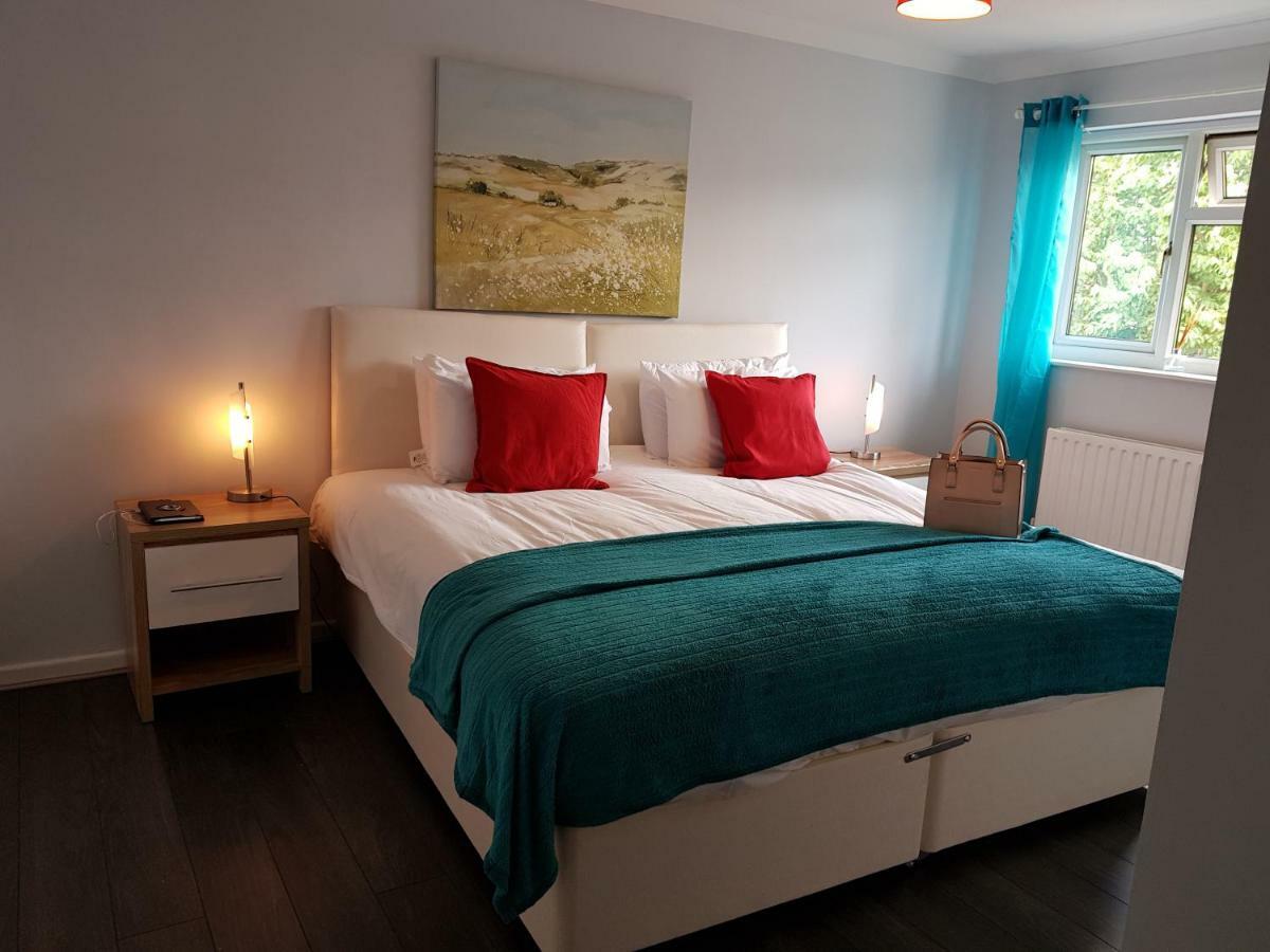 Penllech House - Huku Kwetu Notts - 3 Bedroom Spacious Lovely And Cosy With A Free Parking- Affordable And Suitable To Group Business Travellers Ноттингем Экстерьер фото