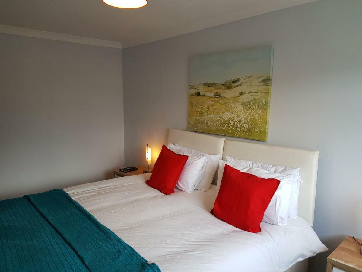 Penllech House - Huku Kwetu Notts - 3 Bedroom Spacious Lovely And Cosy With A Free Parking- Affordable And Suitable To Group Business Travellers Ноттингем Экстерьер фото