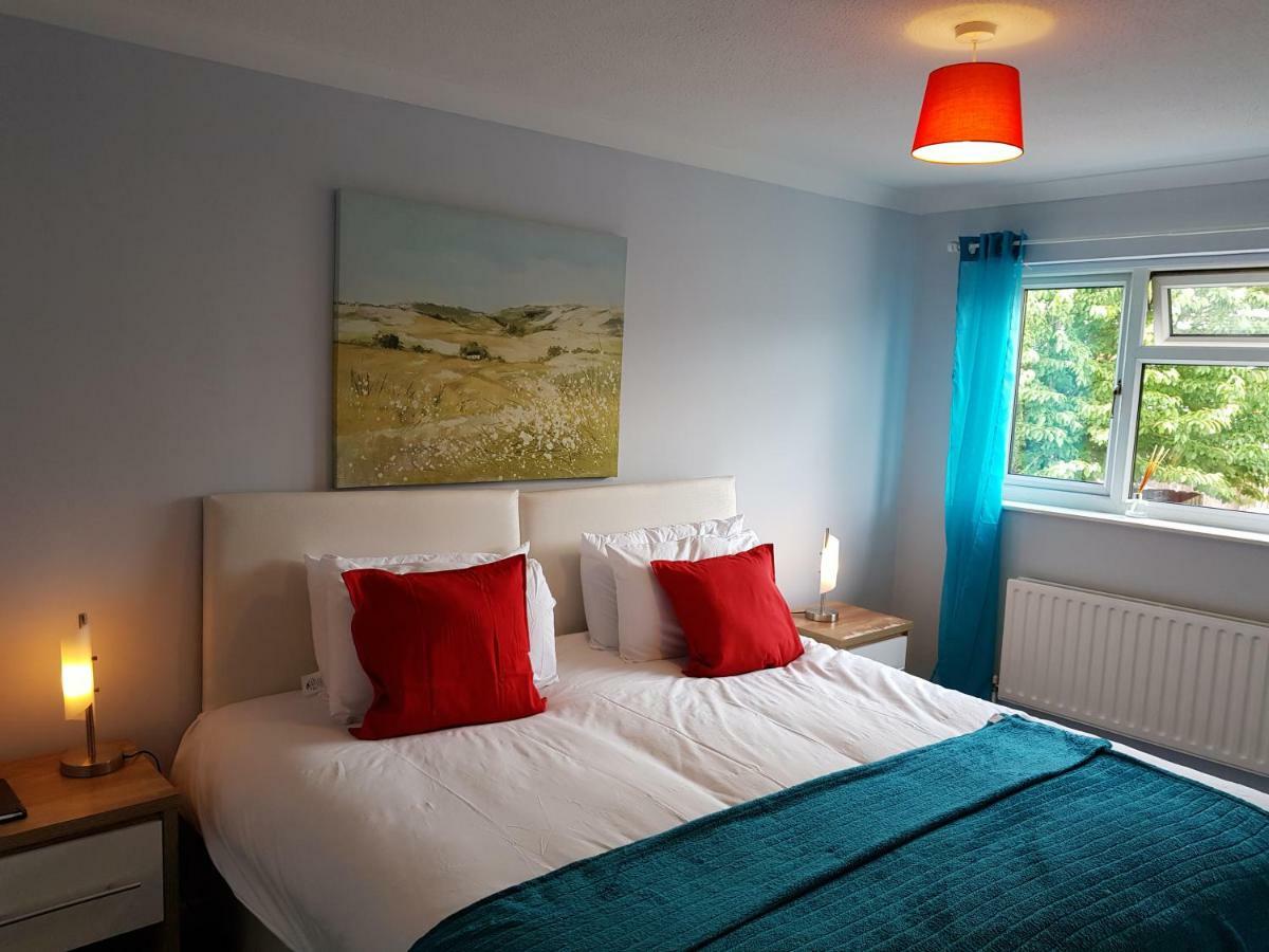Penllech House - Huku Kwetu Notts - 3 Bedroom Spacious Lovely And Cosy With A Free Parking- Affordable And Suitable To Group Business Travellers Ноттингем Экстерьер фото